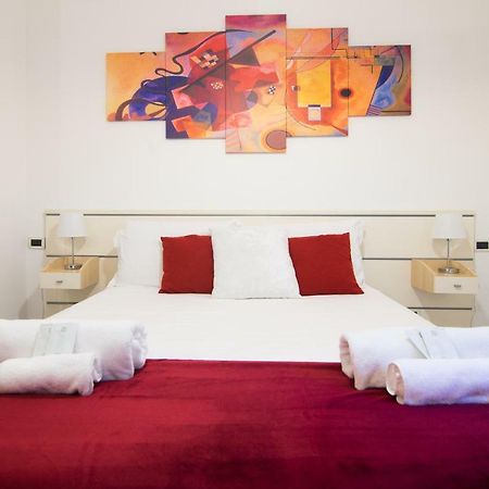 8- Tourist House Bologna - Light House - Self Check-In Apartment Bagian luar foto