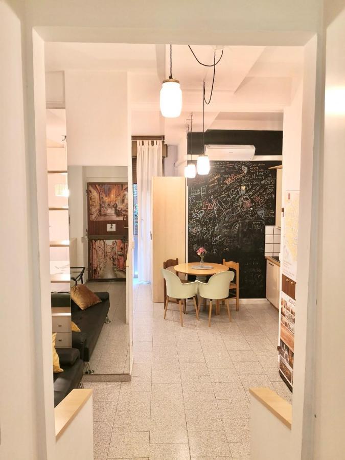 8- Tourist House Bologna - Light House - Self Check-In Apartment Bagian luar foto