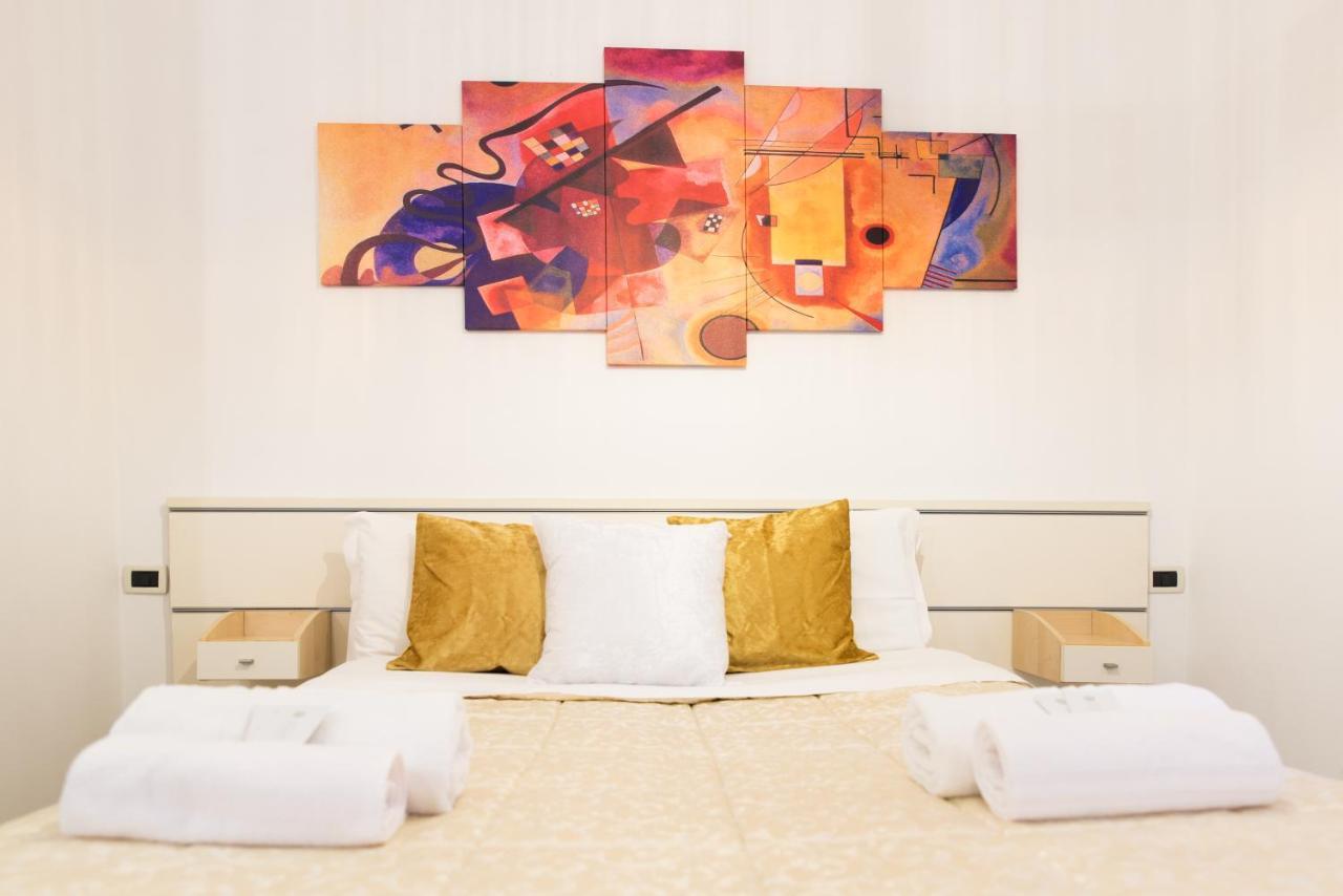 8- Tourist House Bologna - Light House - Self Check-In Apartment Bagian luar foto