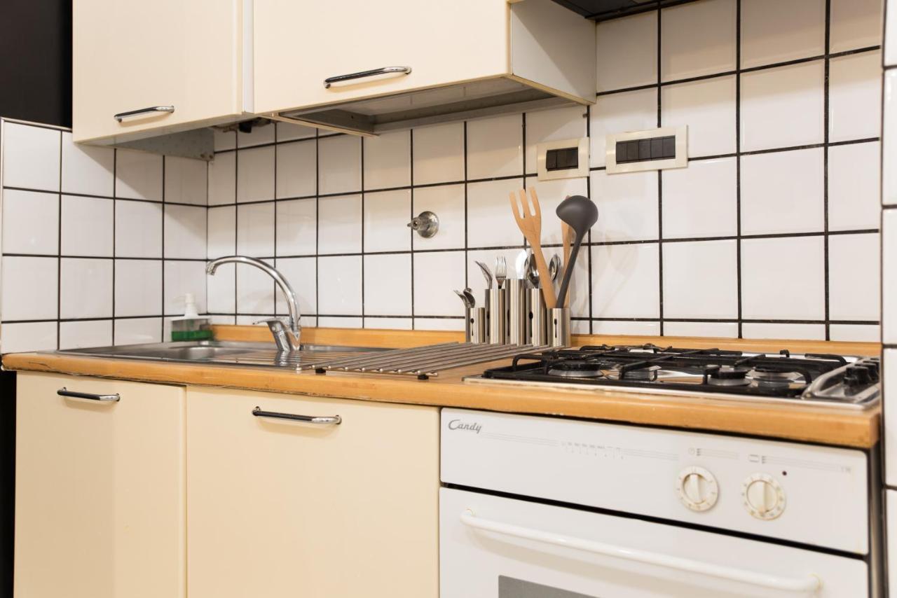8- Tourist House Bologna - Light House - Self Check-In Apartment Bagian luar foto