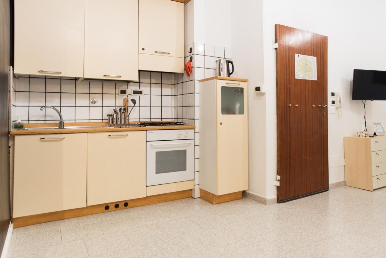 8- Tourist House Bologna - Light House - Self Check-In Apartment Bagian luar foto