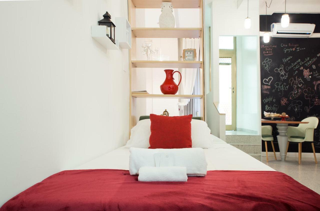 8- Tourist House Bologna - Light House - Self Check-In Apartment Bagian luar foto
