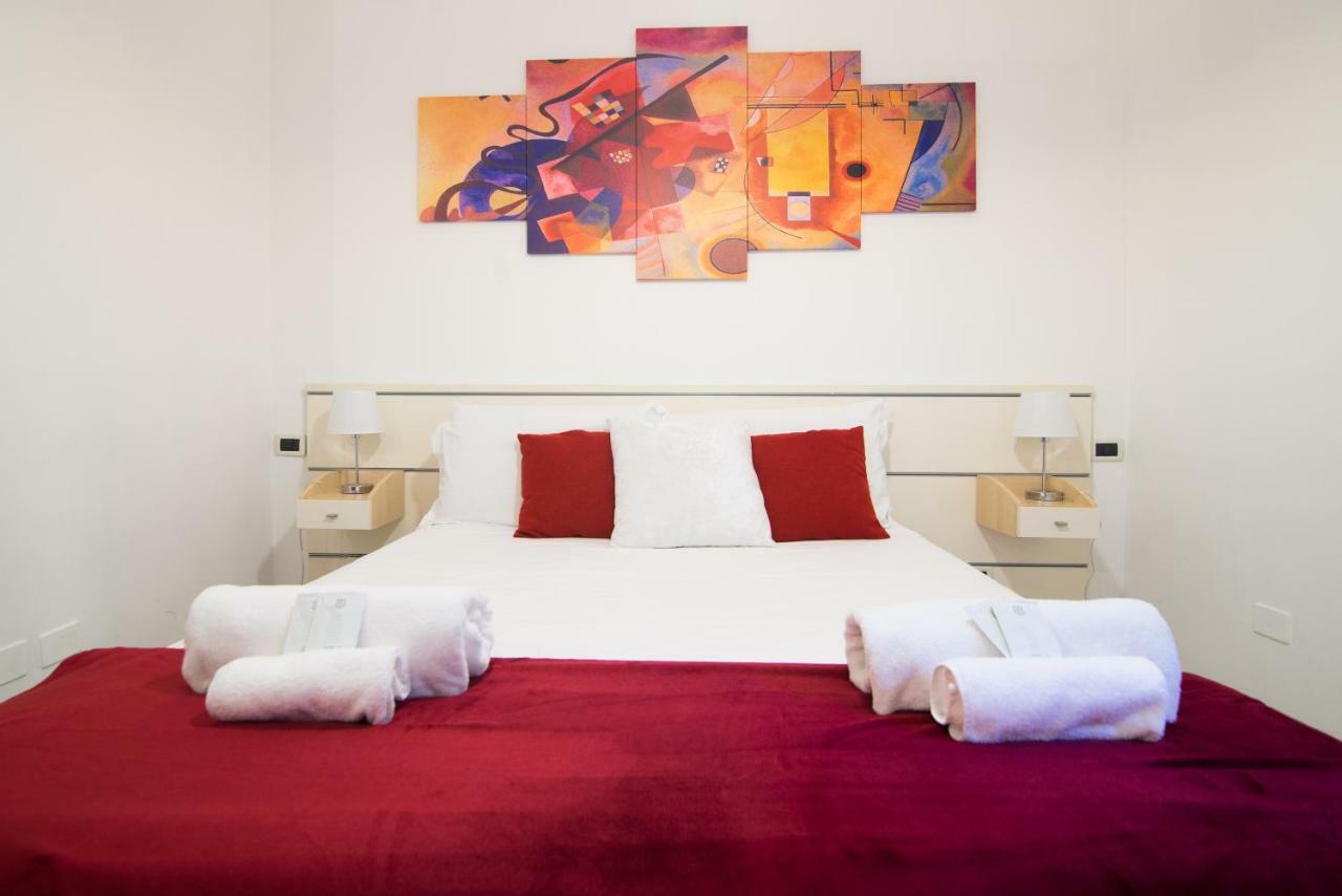 8- Tourist House Bologna - Light House - Self Check-In Apartment Bagian luar foto