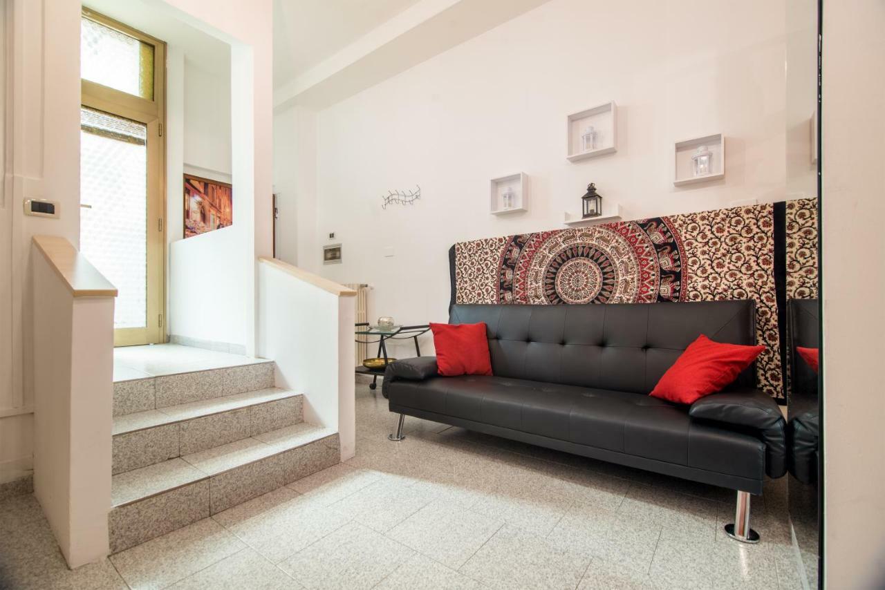 8- Tourist House Bologna - Light House - Self Check-In Apartment Bagian luar foto