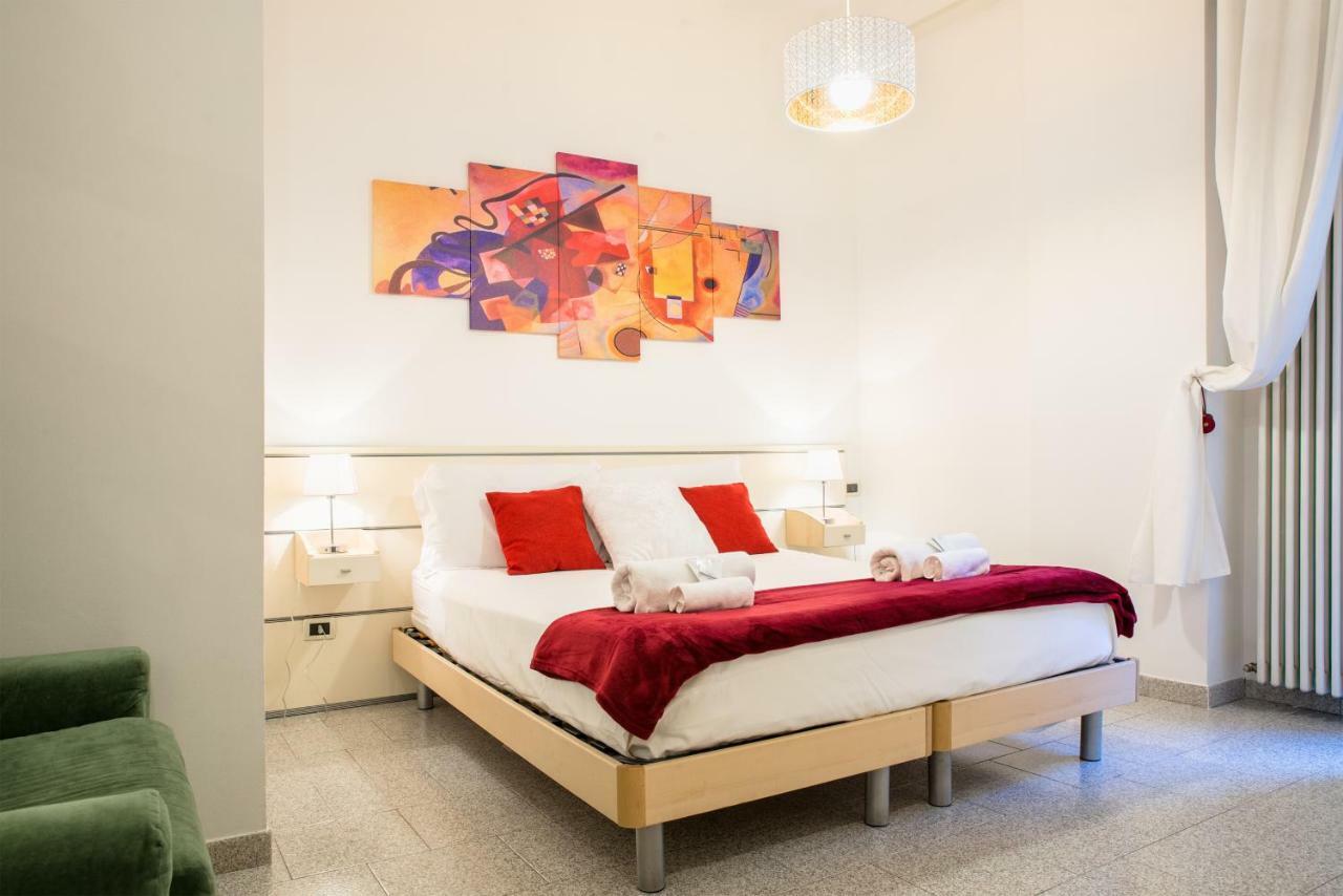 8- Tourist House Bologna - Light House - Self Check-In Apartment Bagian luar foto